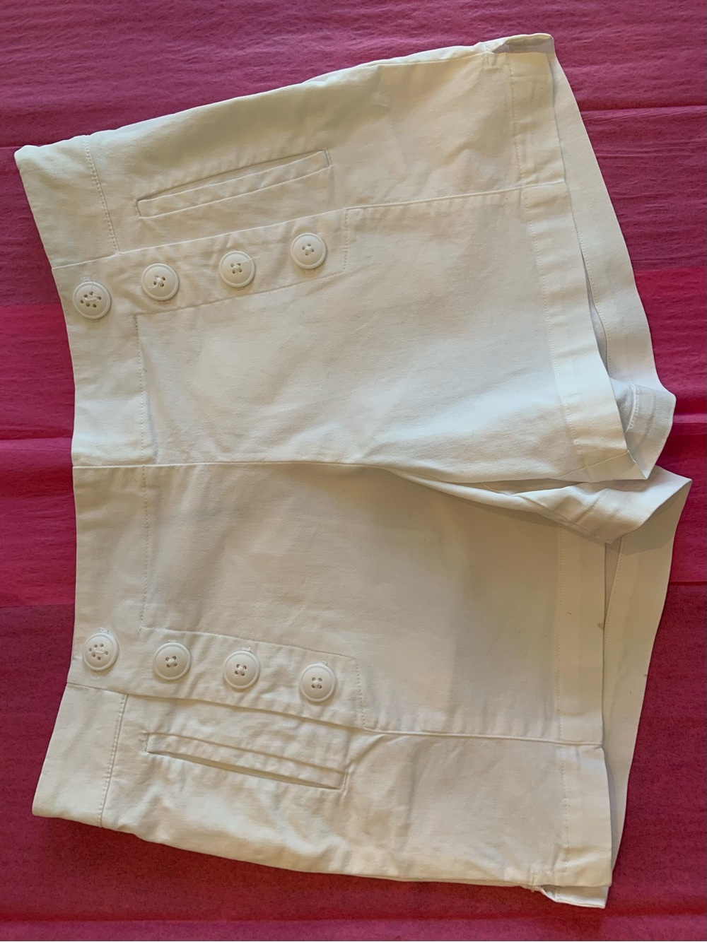 Loft Women’s White Button Accent Casual Shorts